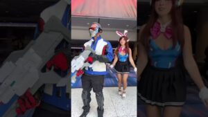 Epic Dva and Soldier Overwatch cosplays!