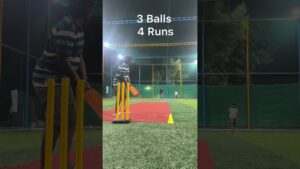 Best spin in last over, Watch till the end.#trending #trendingreels #cricket #boxcricket #peace #ipl